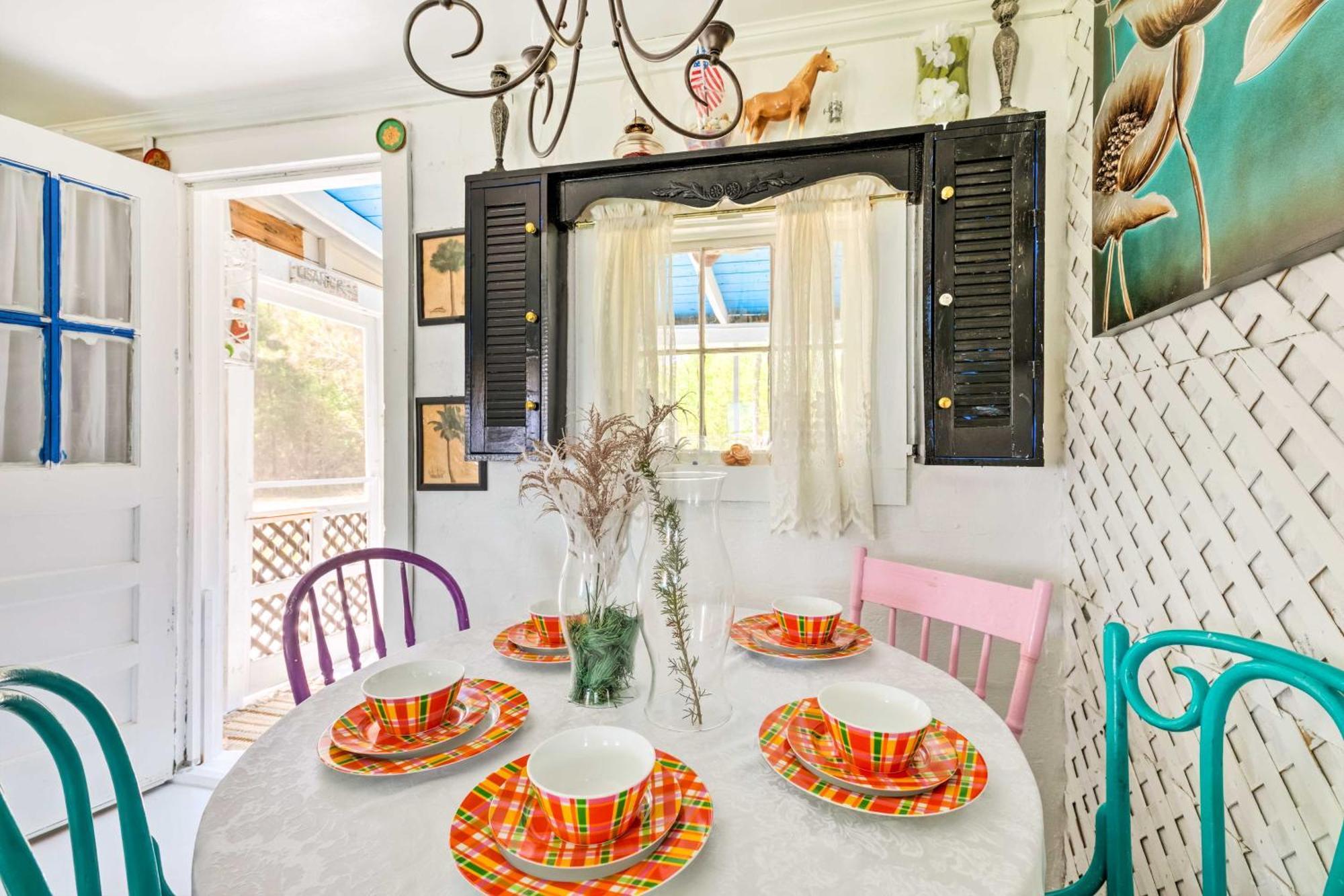 Oceanfront White Stone Cottage With Private Beach! Exterior foto